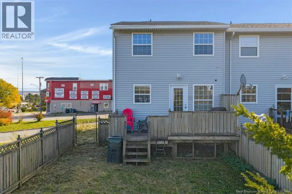 193 King St West