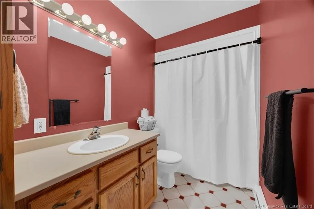 193 King St West