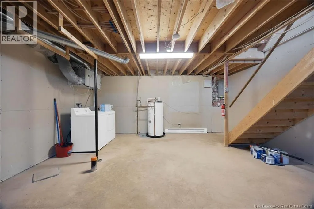 193 King St West