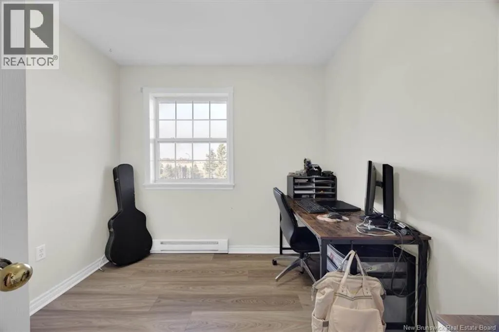 193 King St West