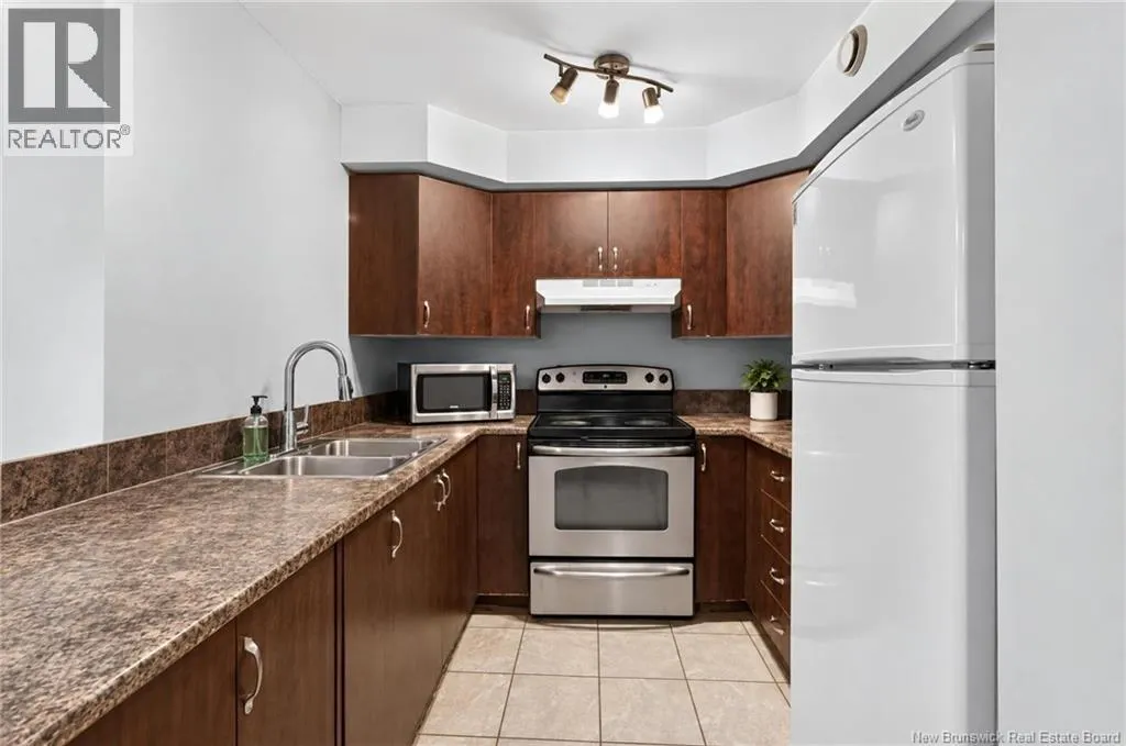 121 Elmwood Drive