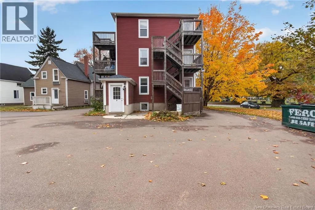 121 Elmwood Drive