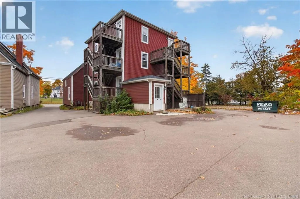 121 Elmwood Drive