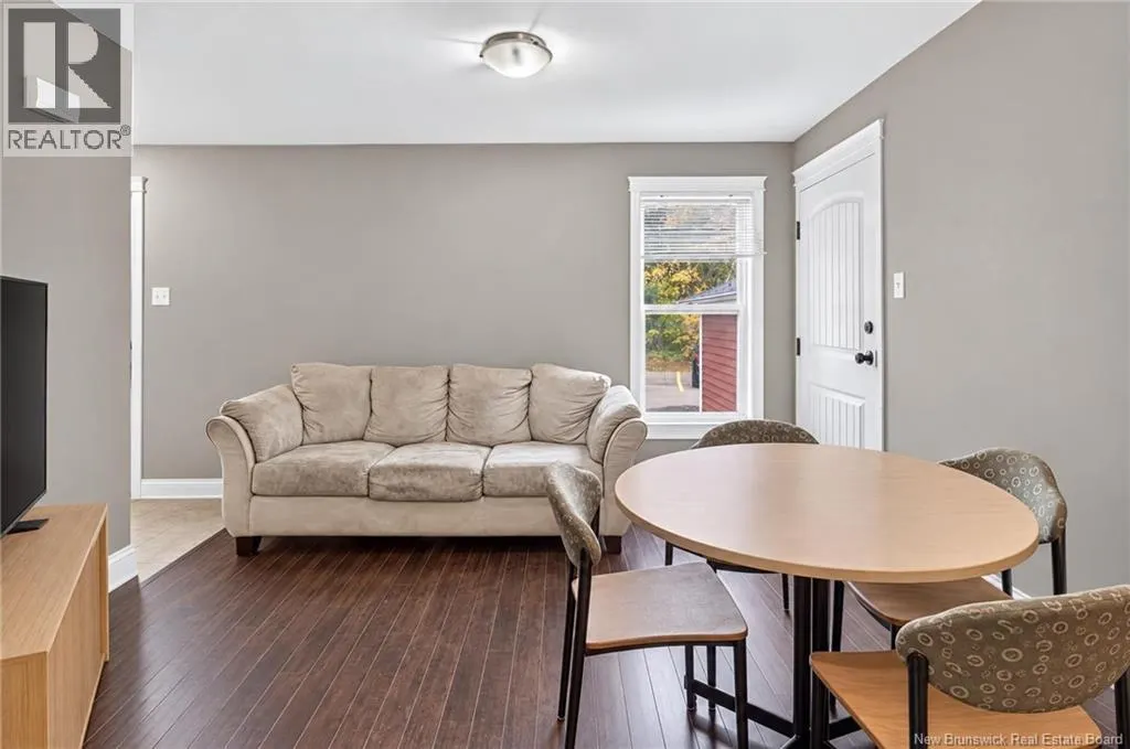 121 Elmwood Drive
