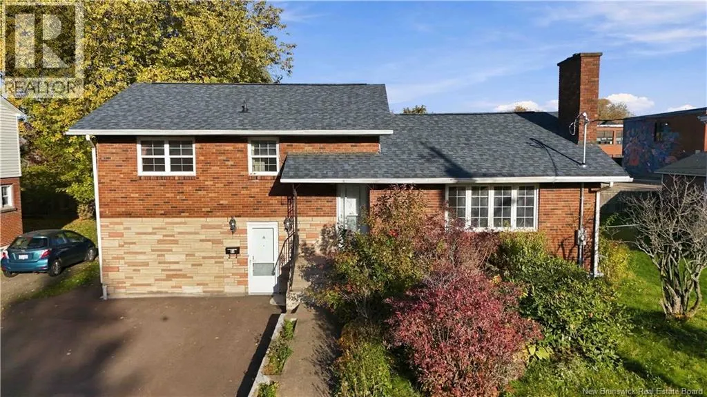 53 MacBeath Avenue