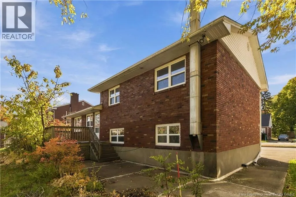 53 MacBeath Avenue