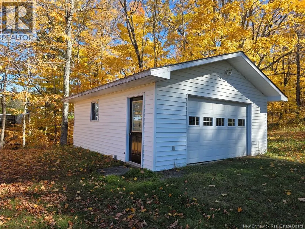 61 Hawkshaw Road