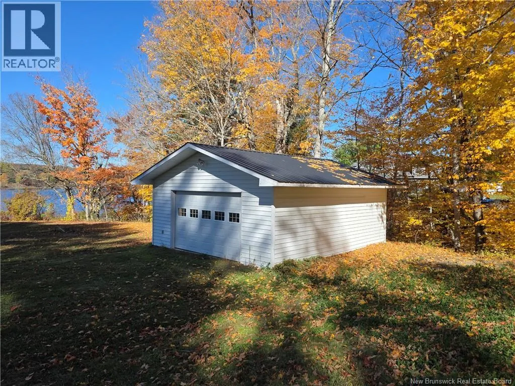 61 Hawkshaw Road