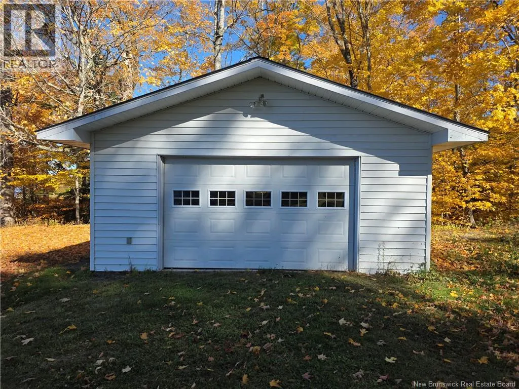 61 Hawkshaw Road