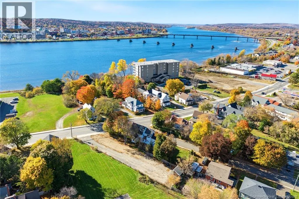 677 Union Street