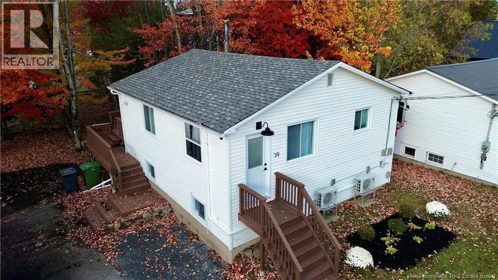 39 Murray Avenue