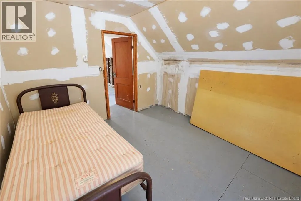 112 White Head Road