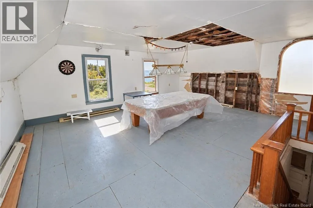 112 White Head Road