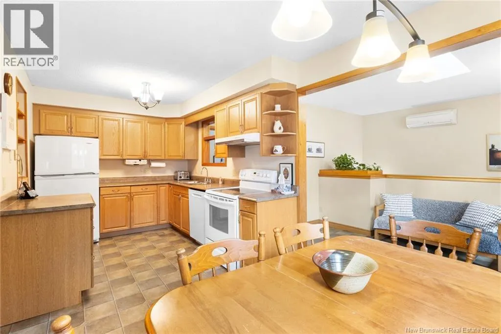 15 Lilac Crescent