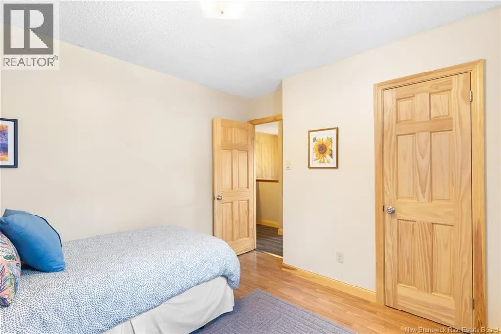 15 Lilac Crescent