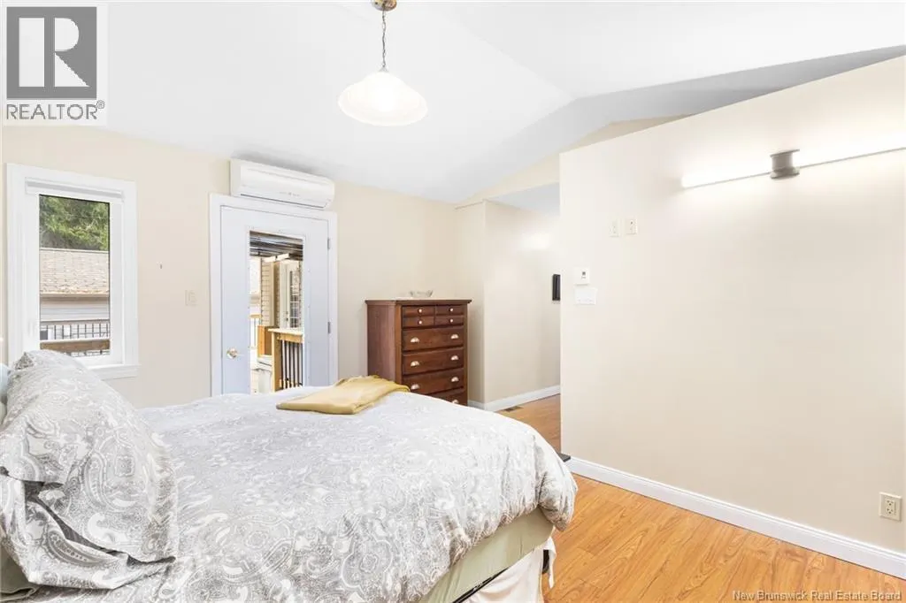 15 Lilac Crescent