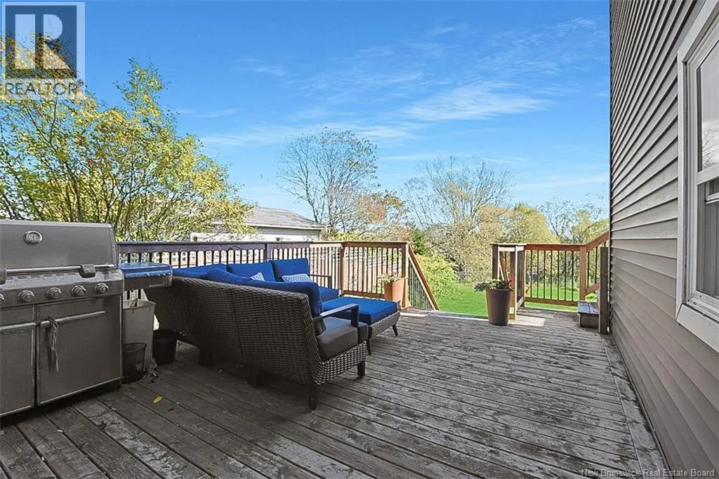357 Dufferin Row