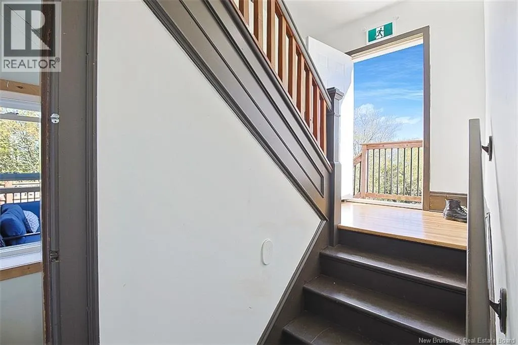 357 Dufferin Row