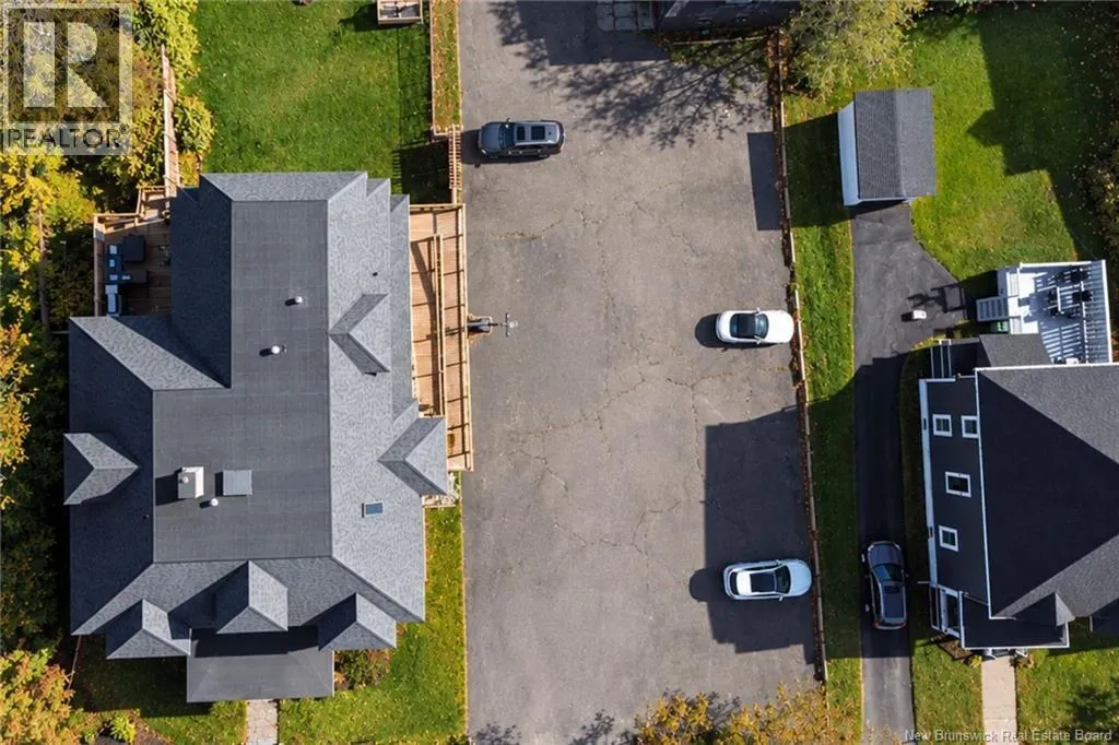 357 Dufferin Row