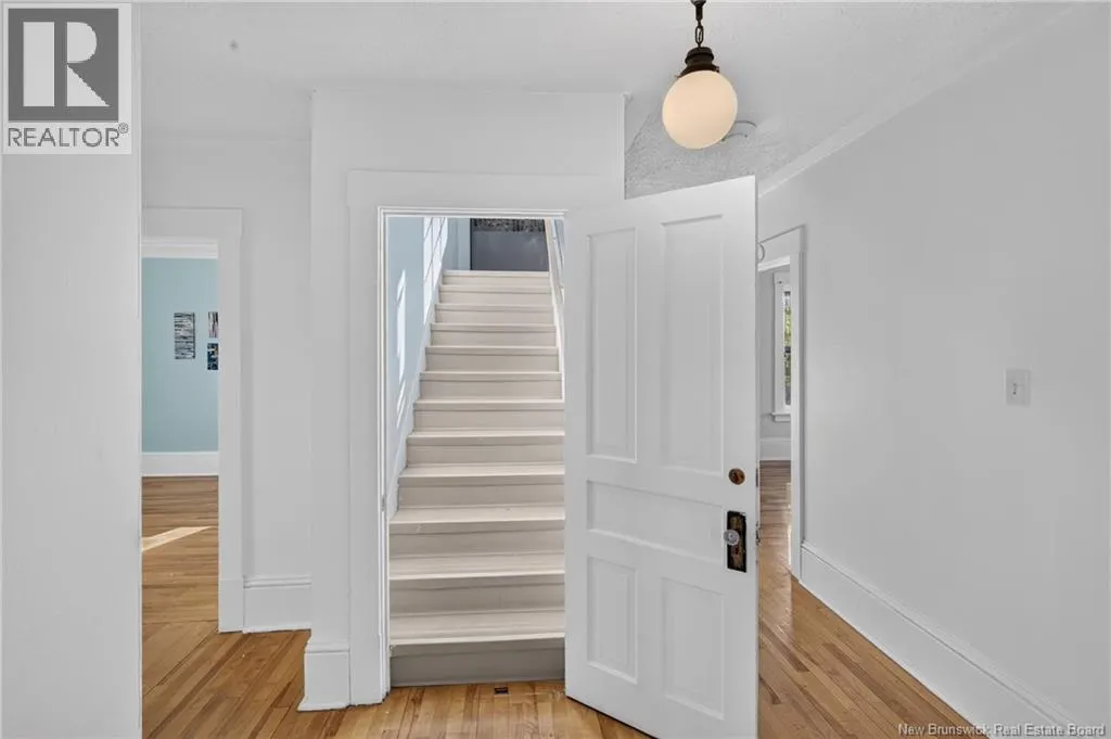 28 Dufferin Street