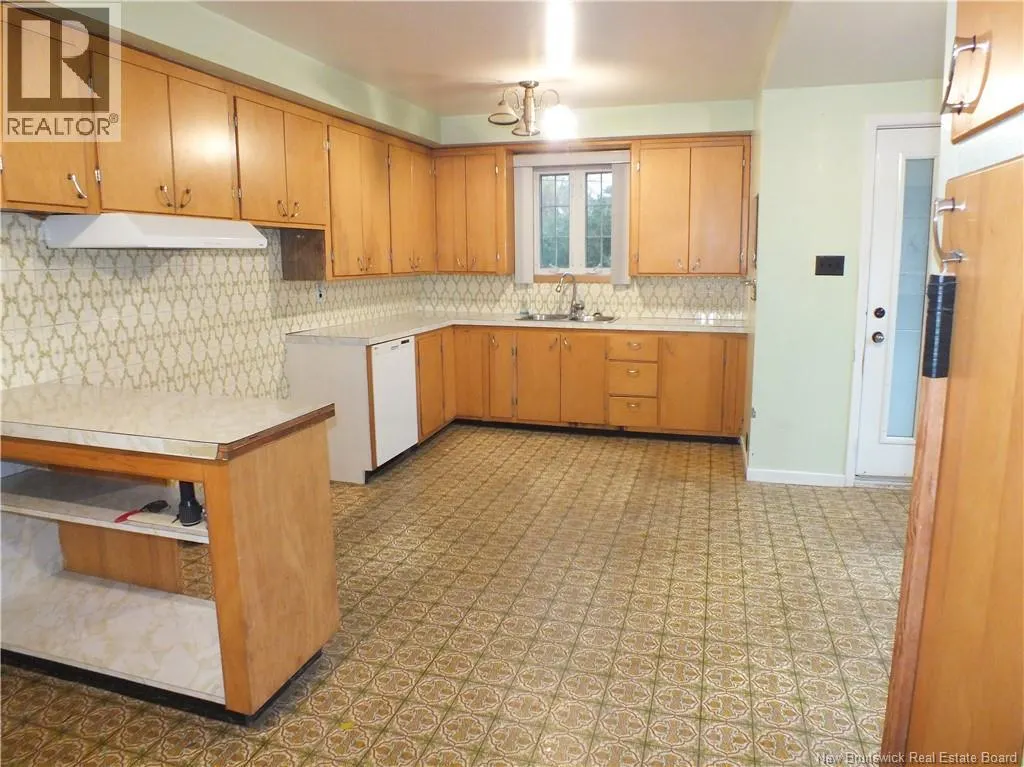 533 Broadway Boulevard West