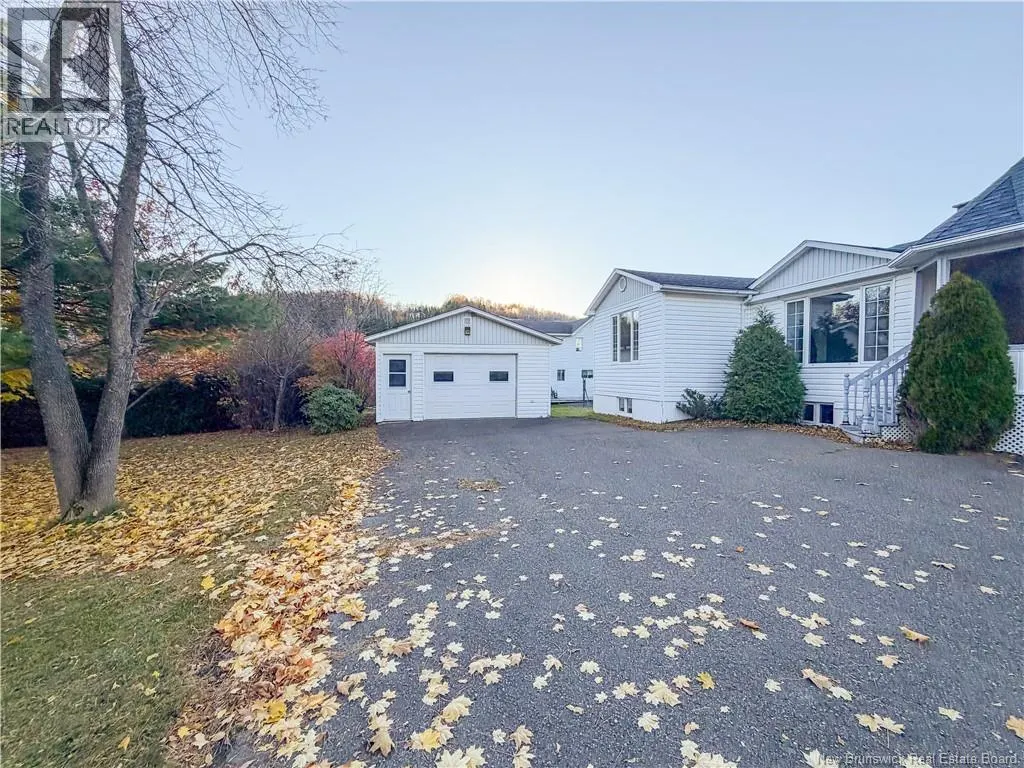 533 Broadway Boulevard West