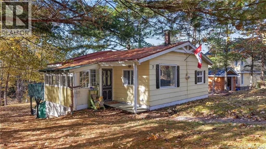 7 Warden Road