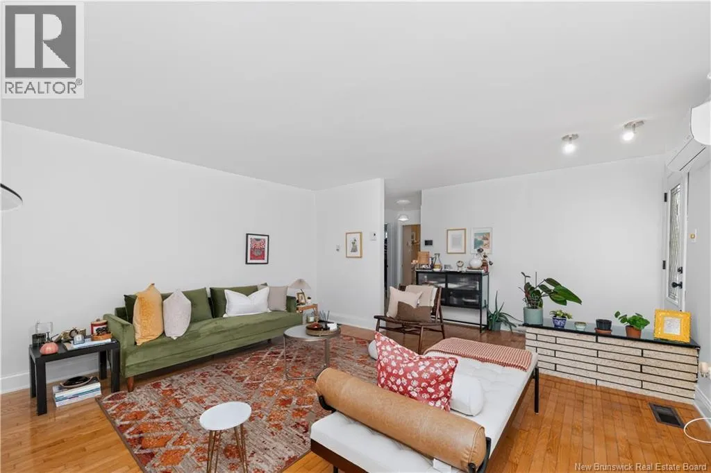 37 Winter Avenue