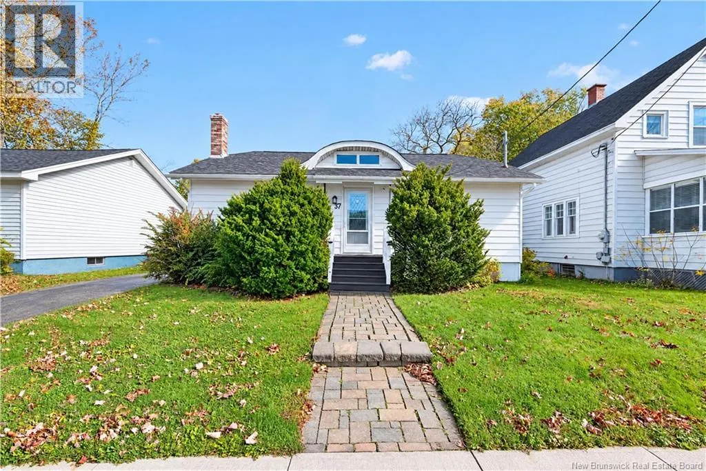 37 Winter Avenue