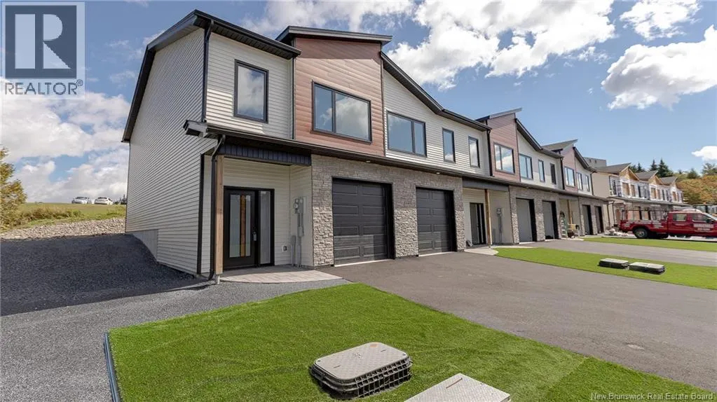 48 Oakhill Crescent