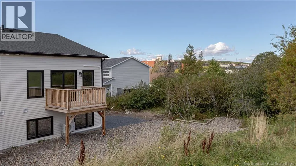 48 Oakhill Crescent