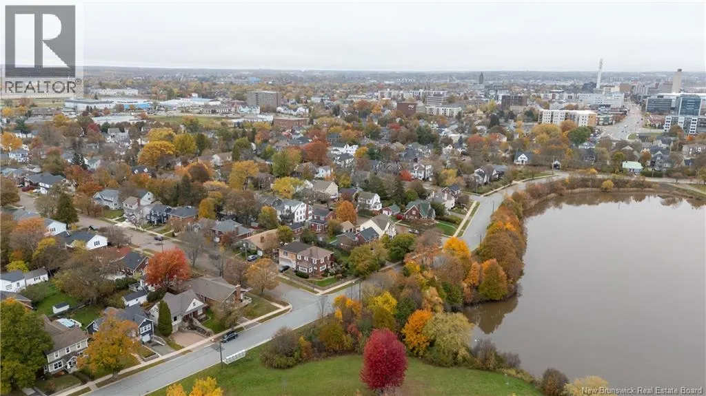 17 Grandview Drive