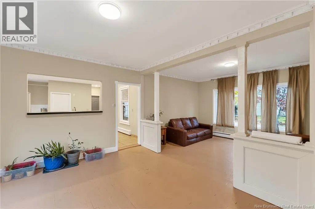 36 Queensway Way