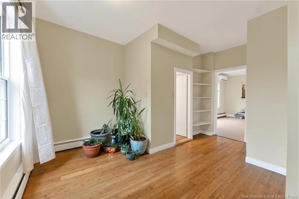 36 Queensway Way