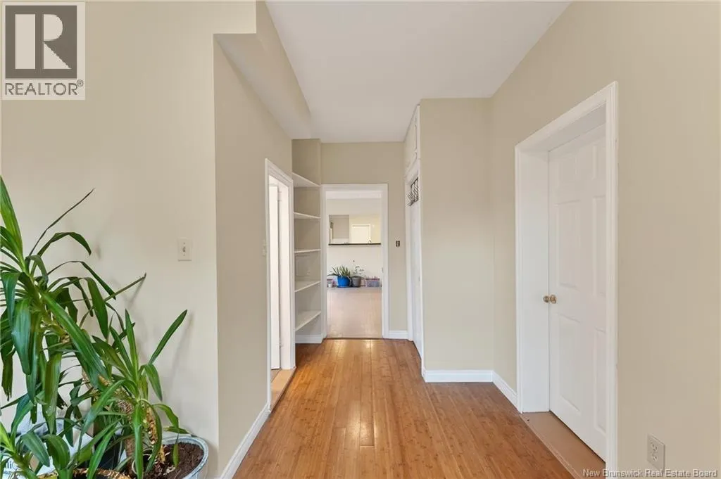 36 Queensway Way