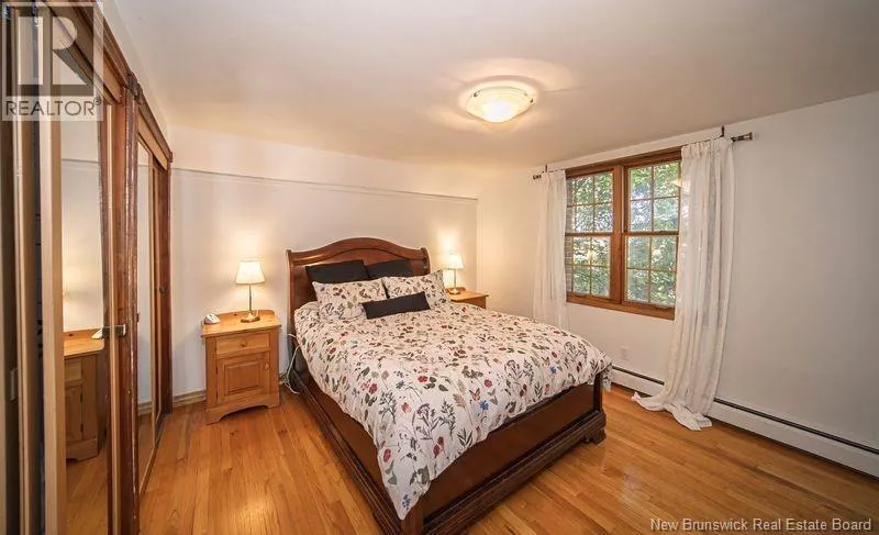 218 Colonial Heights