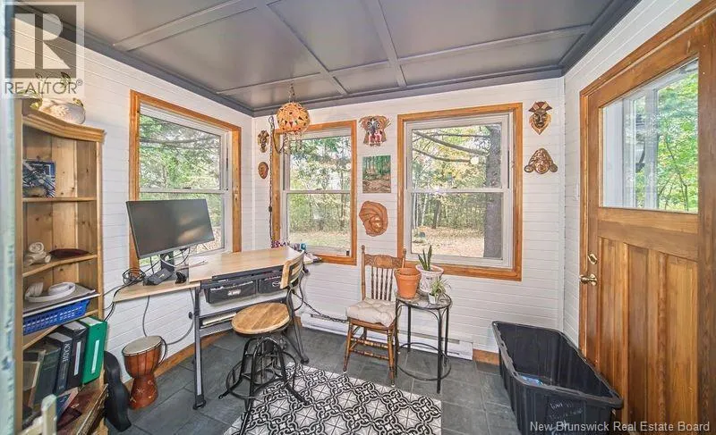 218 Colonial Heights