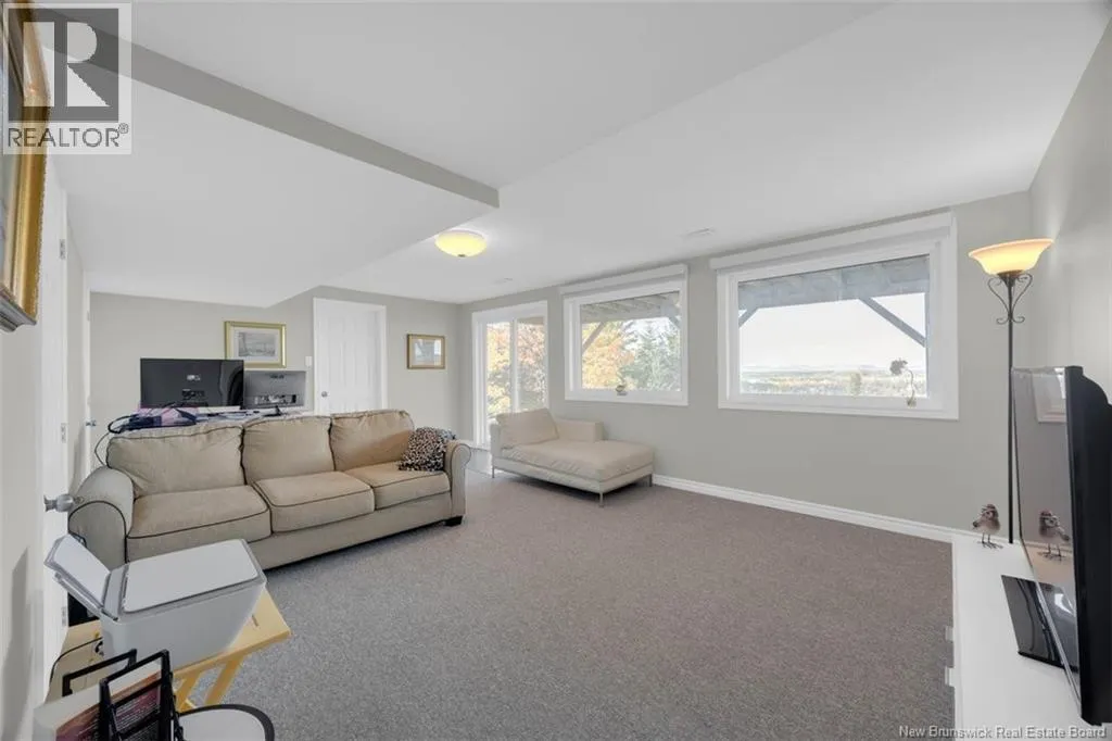 38 Edgemount Drive