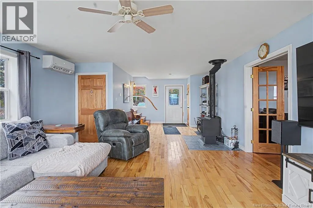 502 Hardwick Road