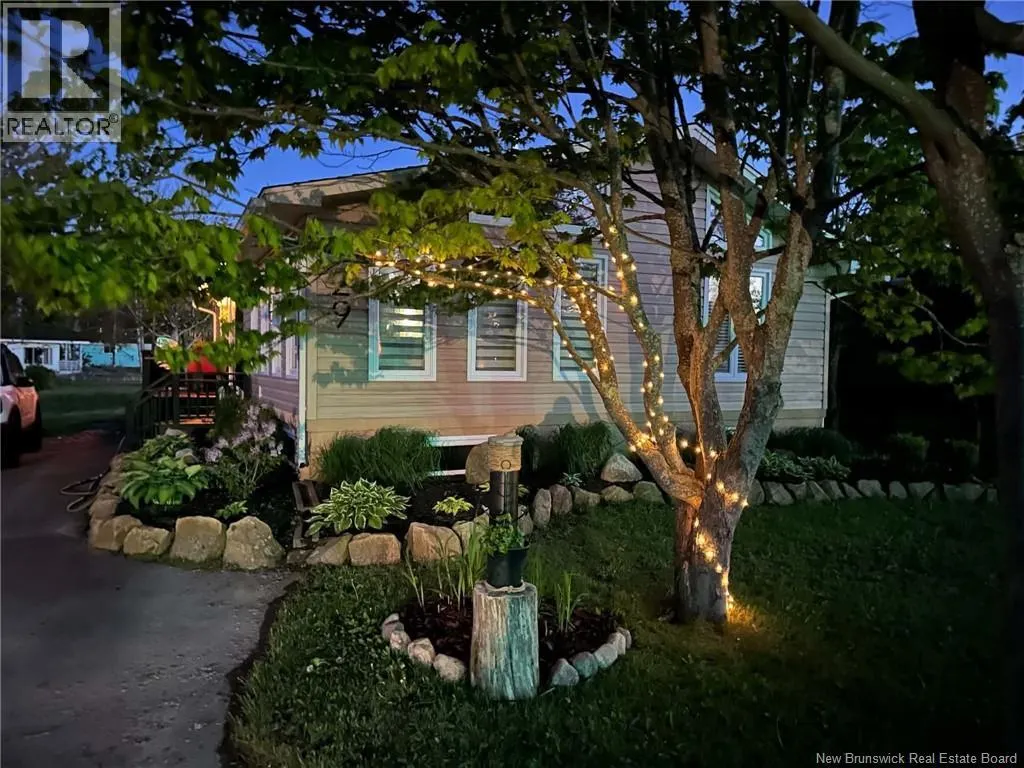 29 Baybreeze Lane