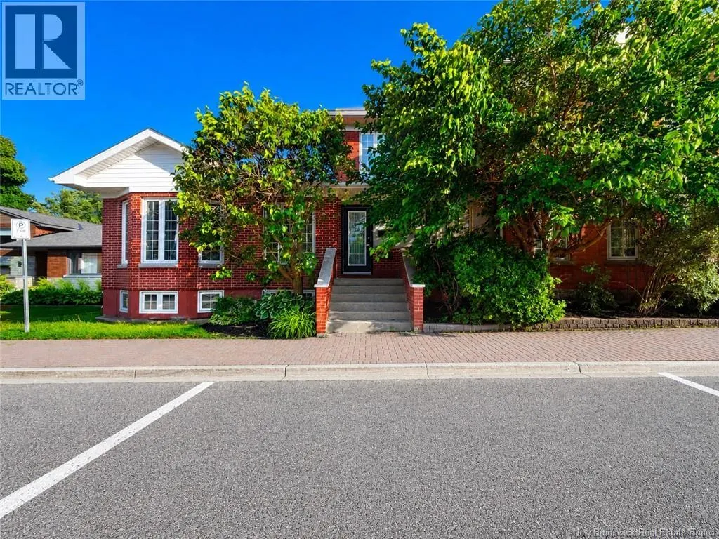 102 St. George