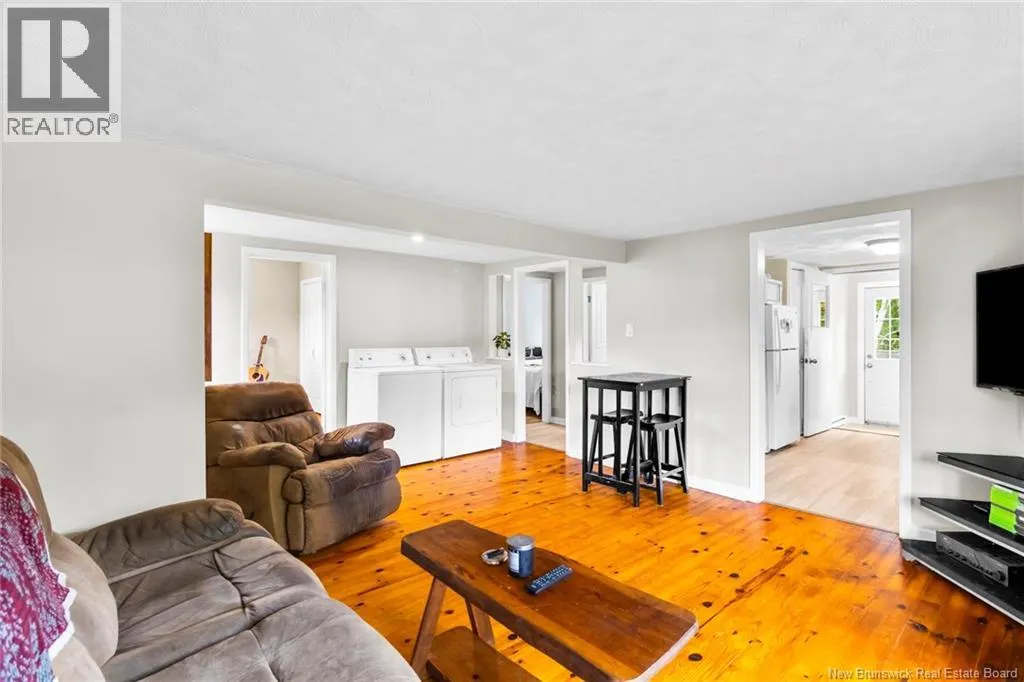206 Claudie Road