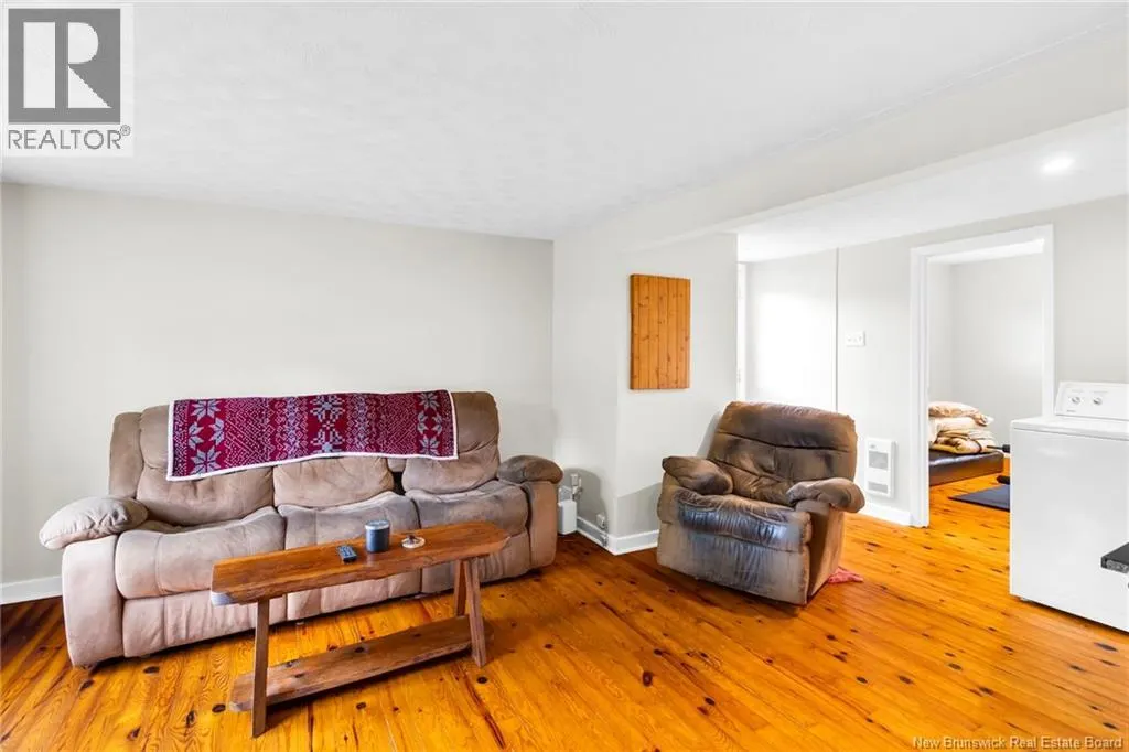 206 Claudie Road