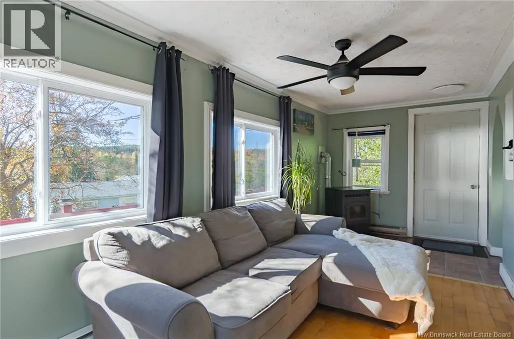 137 Lawrence Long Road