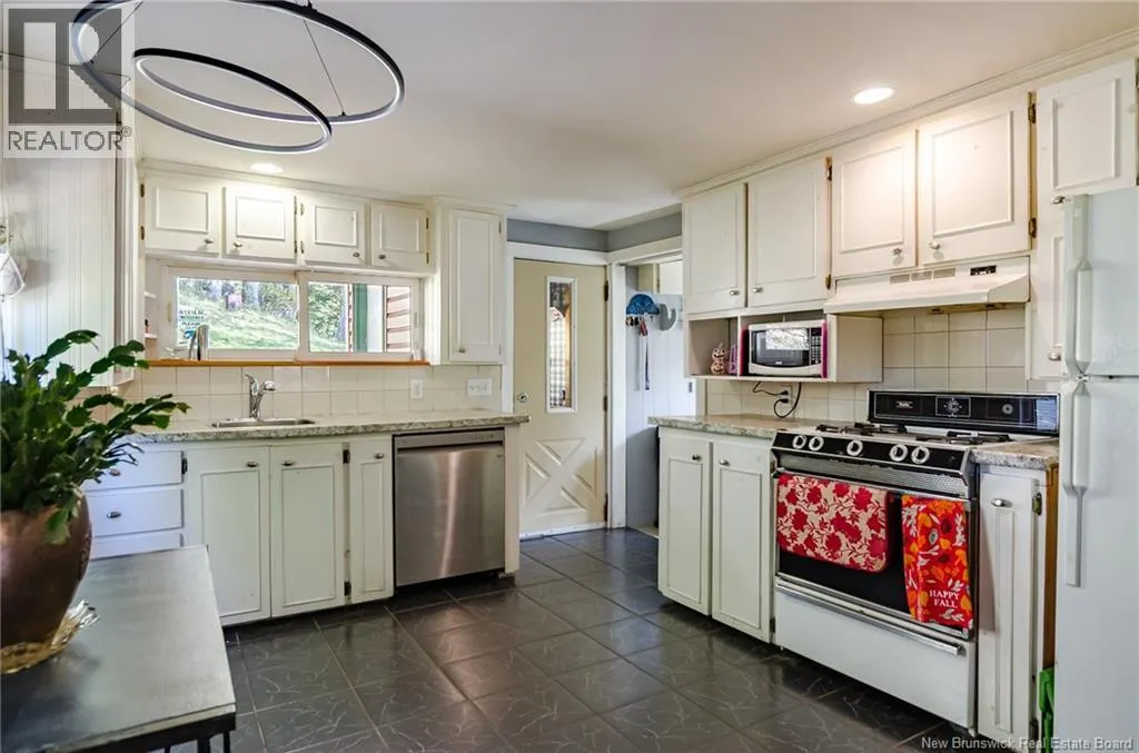 137 Lawrence Long Road