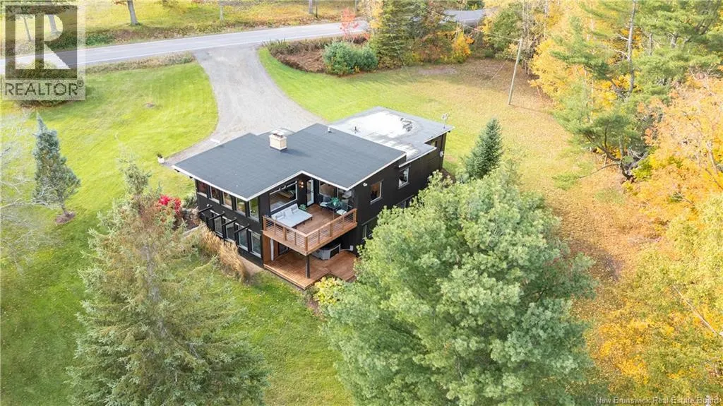 1751 Route 114 Road