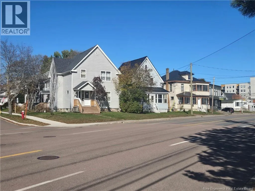 1387-1411-1421-1423 Main Street
