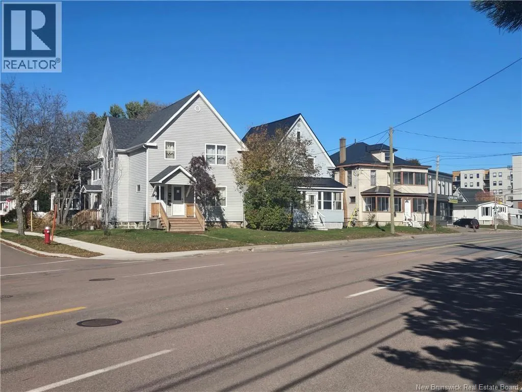 1387-1411-1421-1423 Main Street