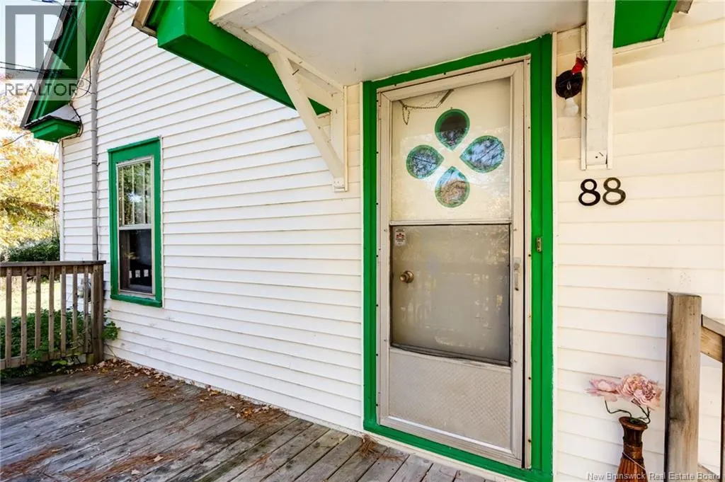 88 Dutch Point Road
