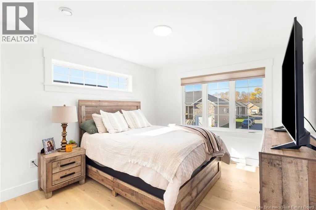 2 Huntingdon Circle